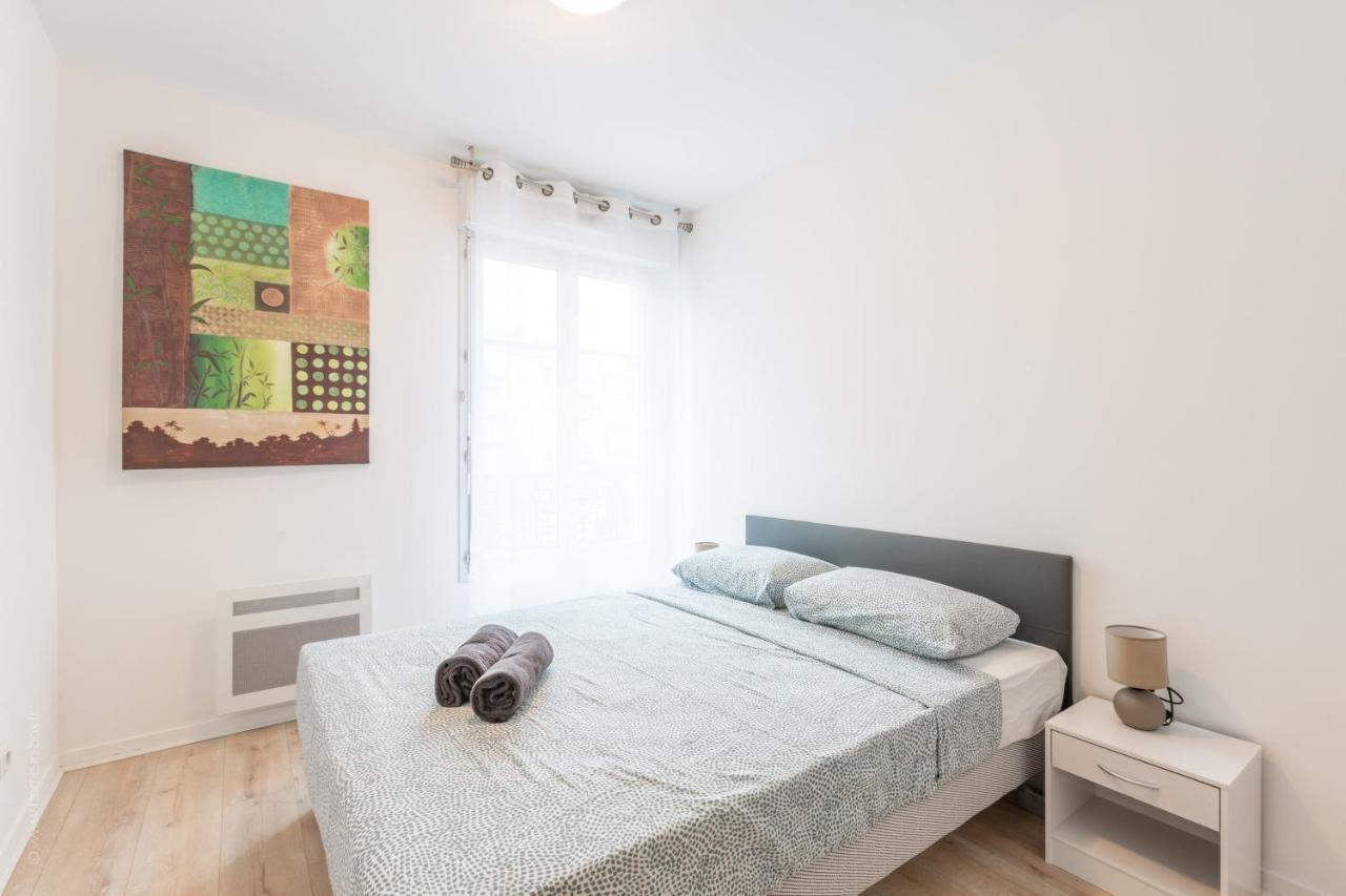 Mindset For 7 - Fairytale Factory Apartment บุสซี-แซ็ง-ฌอร์ฌ ภายนอก รูปภาพ