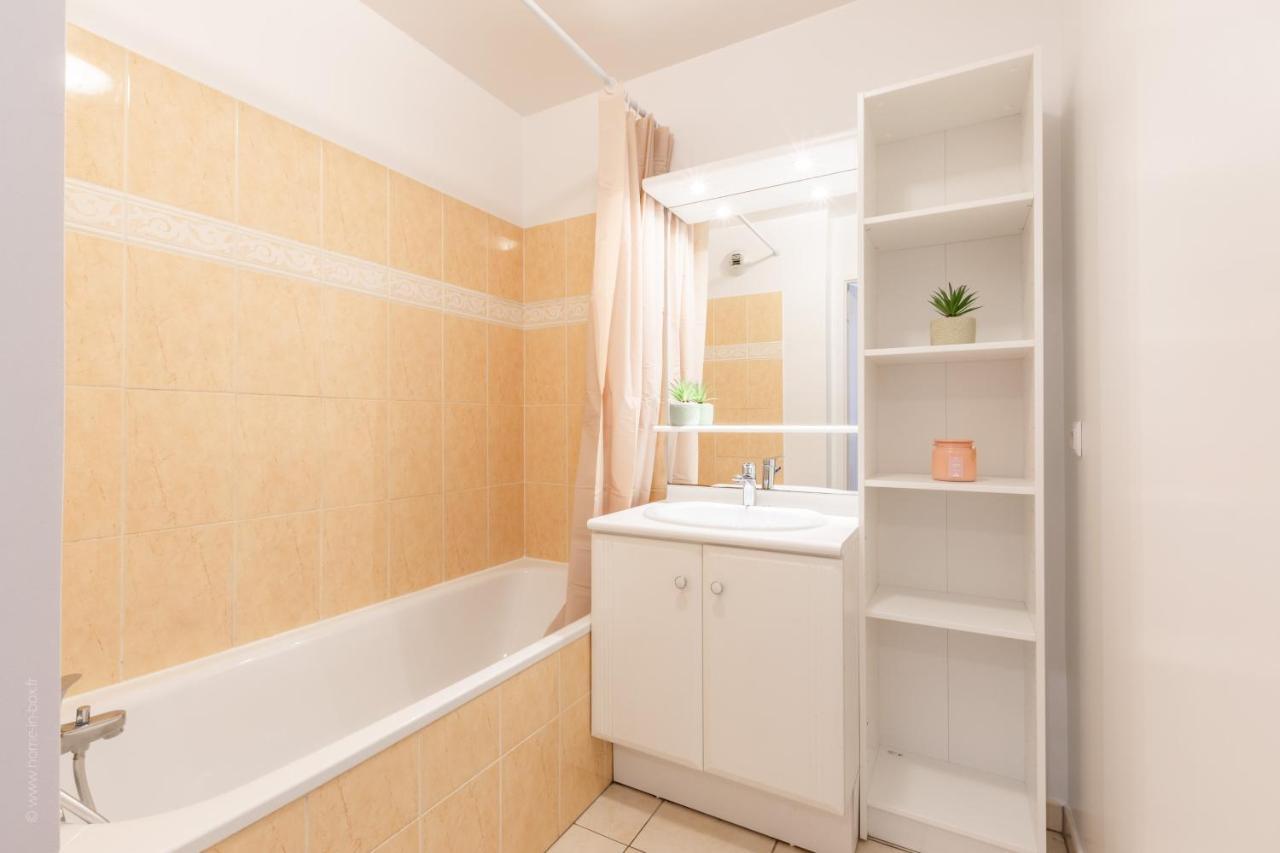 Mindset For 7 - Fairytale Factory Apartment บุสซี-แซ็ง-ฌอร์ฌ ภายนอก รูปภาพ