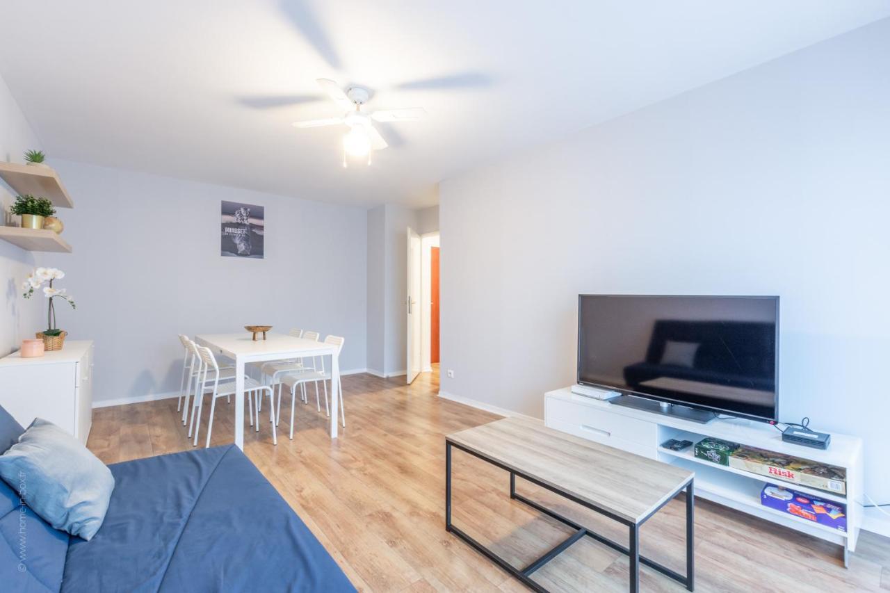 Mindset For 7 - Fairytale Factory Apartment บุสซี-แซ็ง-ฌอร์ฌ ภายนอก รูปภาพ